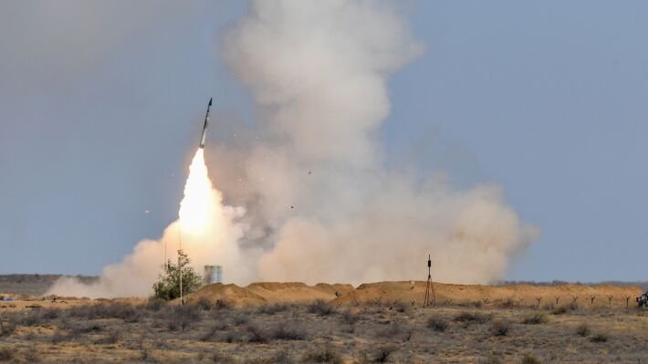 Военные маневры на юге России стали сигналом Грузии, Украине и НАТО