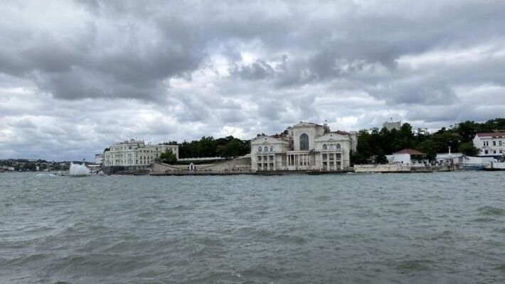 Обновленный Севастополь избавляется от "украинского наследия"