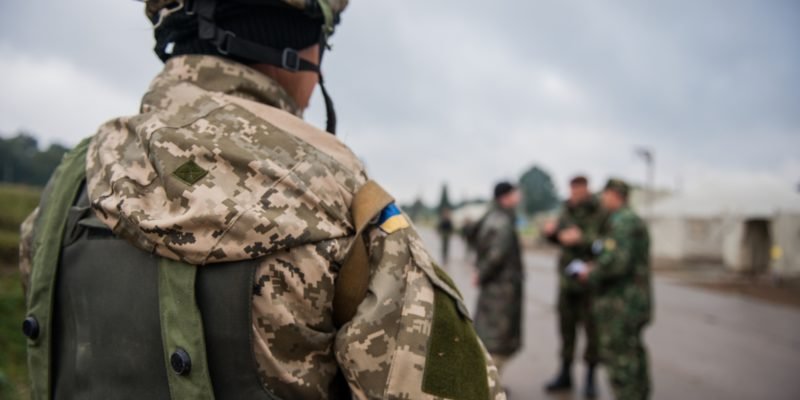 Миротворцы или интервенция: что стоит за очередными предложениями Киева