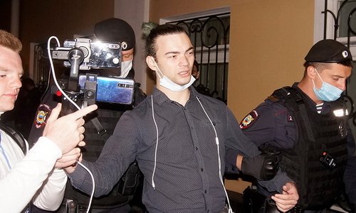 Сборище Беломайдана в Москве закончилось дракой и задержаниями