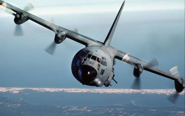 Самолёт ВВС США совершил аварийную посадку в Одессе