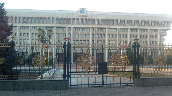 Финансы и золото стали ключевыми факторами последних событий в Киргизии