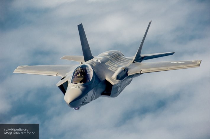 Пилоты США рассказали, почему боятся в встречи с истребителями России