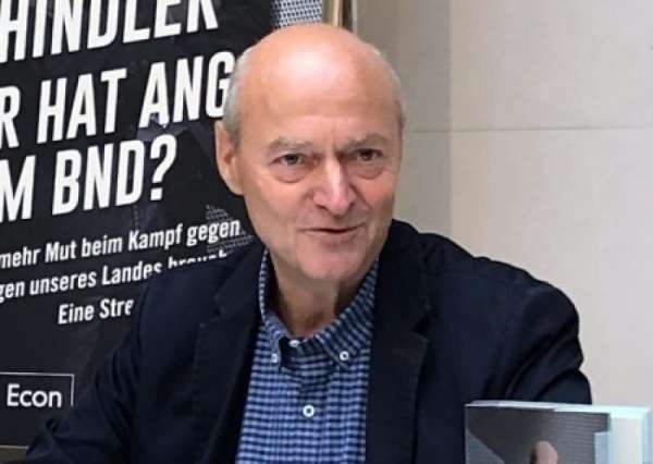 Бывший руководитель разведслужбы ФРГ: действия Берлина во время миграционного кризиса удивили спецслужбы всего мира