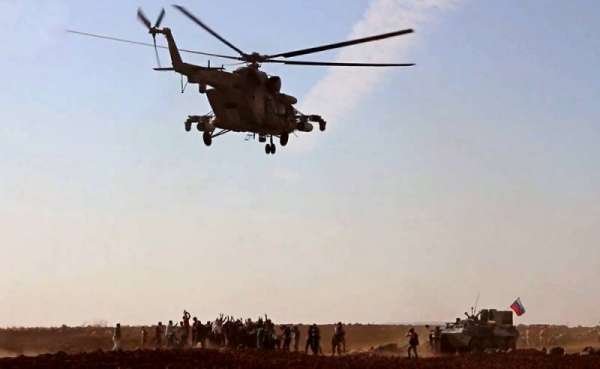 Российскому Ми-8 пришлось припугнуть сирийских провокаторов в Эль-Хасаке