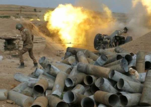 Азербайджан перешел к широкомасштабному наступлению, захватив села в Карабахе