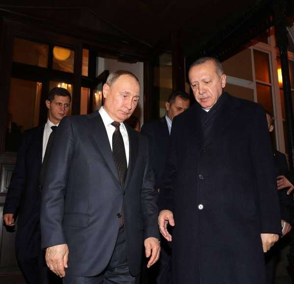 «Россия может ударить в грязь лицом, если Украина объединит усилия с Турцией» - пресса Чехии