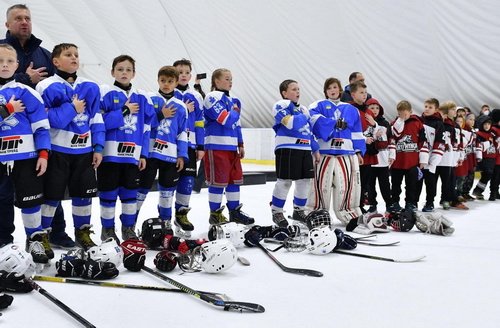 В Киеве дети отказались исполнять гимн Украины