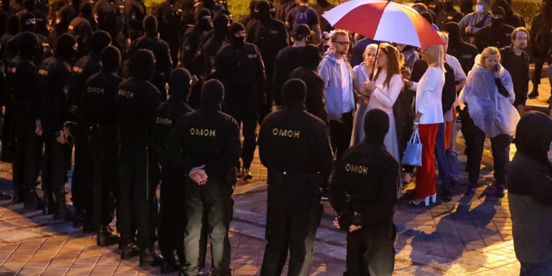 Беларусь хоронит цветную революцию