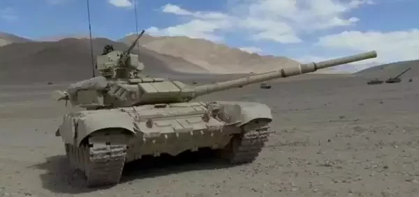 Танковое противостояние в горах Тибета. На что способен Т-90С "Бхишма" против современных китайских танков