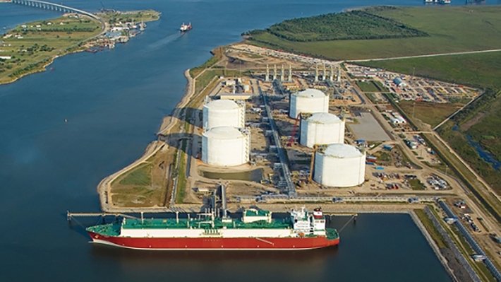 США оказывают ЕС медвежью услугу избавлением от газовой зависимости РФ