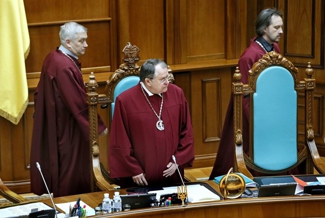 Посольство США на Украине готовит штурм Конституционного суда