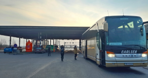 Пограничники «развернули» автобус с белорусами на границе с Украиной