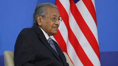 Экс-премьер Малайзии обвинил Facebook и Twitter в разжигании ненависти