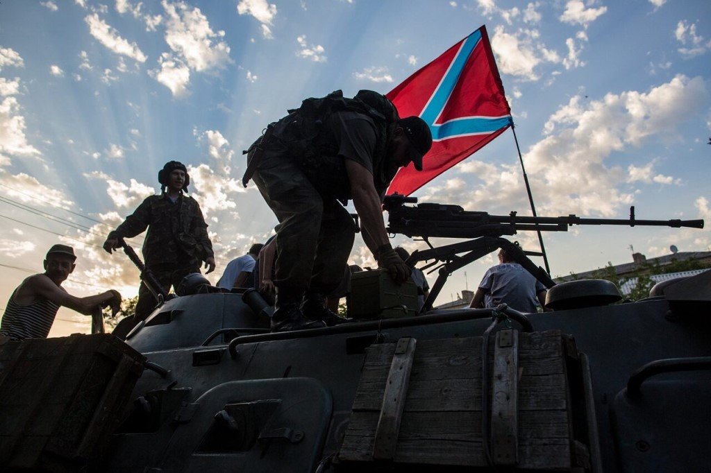 Зачем американцы подстрекали ополченцев к походу на Харьков?