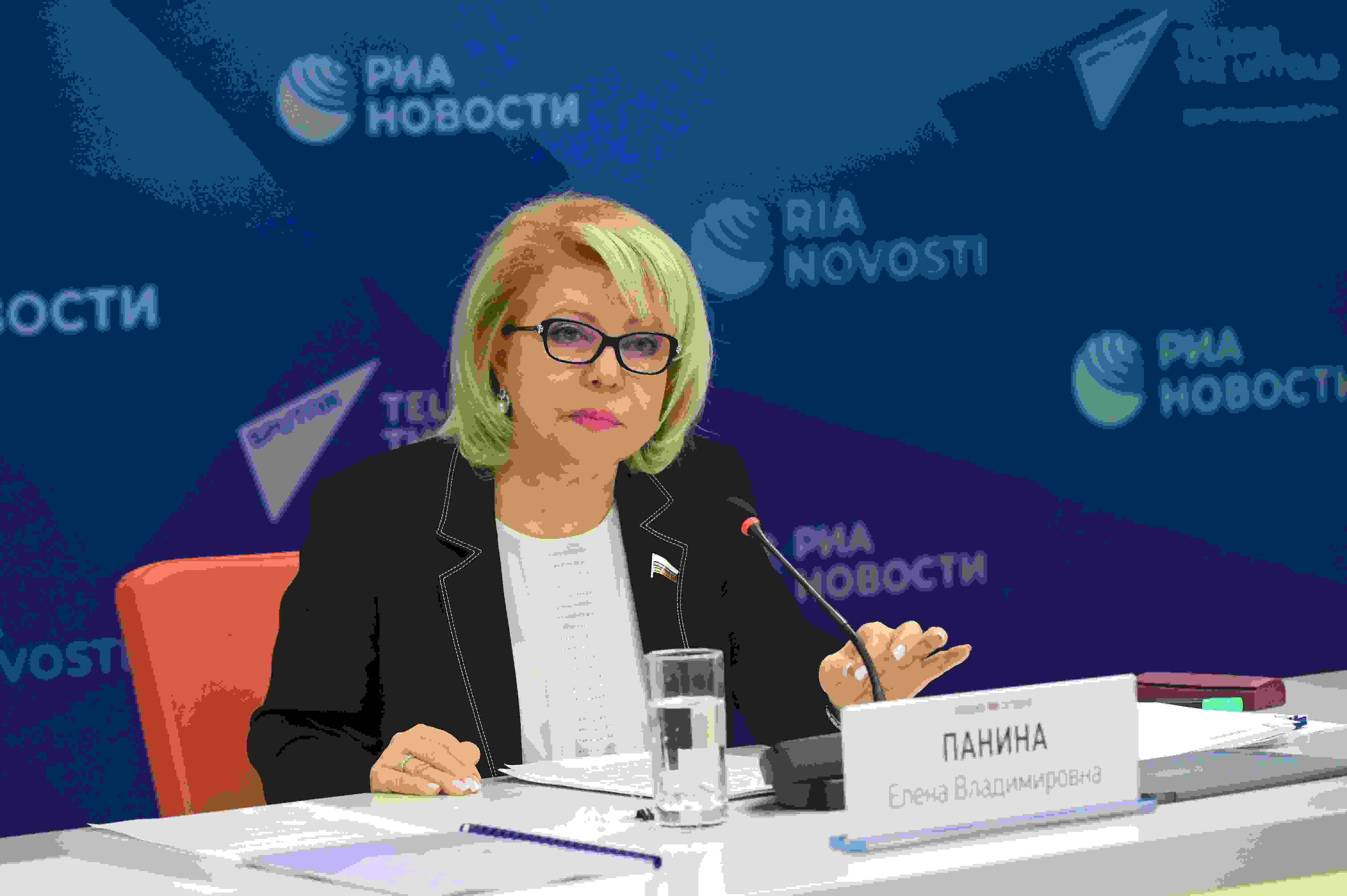 Елена Панина: Германия не готова к продолжению эры Трампа