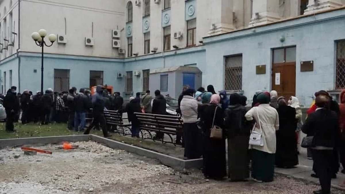 Родственники осуждённых «хизбов» майданят и провоцируют беспорядки в Крыму