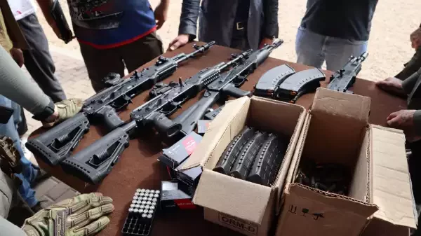 Что будет, если выстрелить патроном 5.56 НАТО из АК103 под 7.62х39?