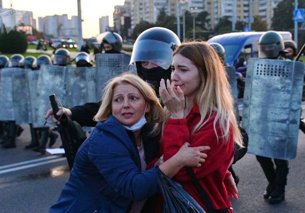 Как Белоруссии уберечься от украинского сценария «становления демократии»