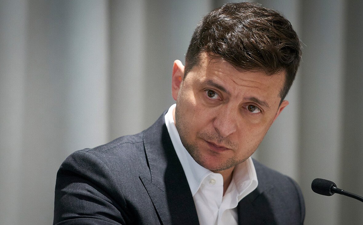Президента Зеленского принуждают к смене правительства