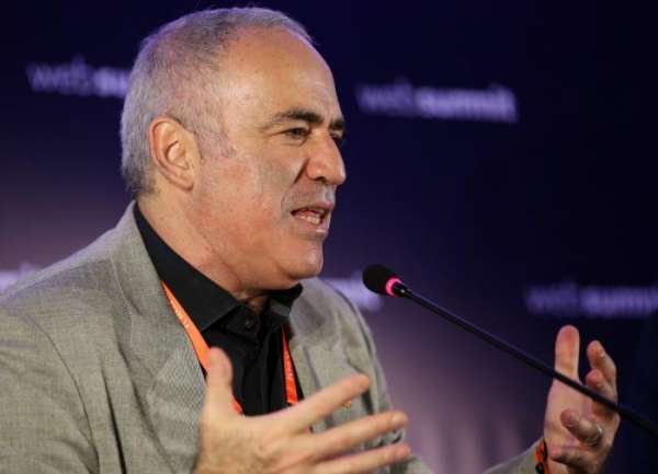 Отдать Крым без разговоров!: решение Форума свободной России