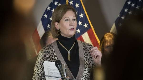 Операция "Доминион": Переизбраться Трампу поможет женщина