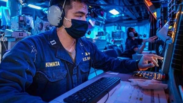 "Конвульсии Трампа" или "курс на войну"? Дерзкая выходка эсминца США с русскими озадачила европейцев