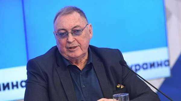 Америку уже разорвало – философ