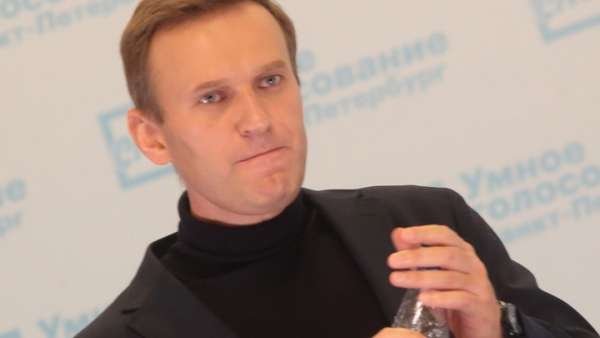 "Секретный отряд убийц": Навальный рассказал очередную сказочку о своём "отравлении" и назвал имена