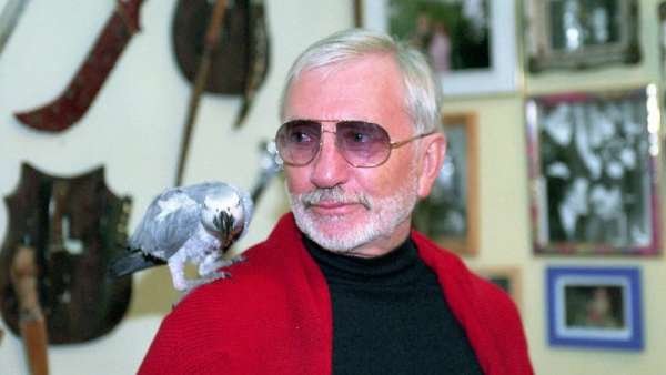 Три убийства, уничтожающих Россию: Мережко о том, как наших детей превращают в дегенератов