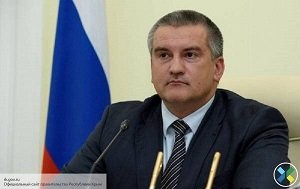 Аксенов посоветовал Киеву не радоваться водной блокаде