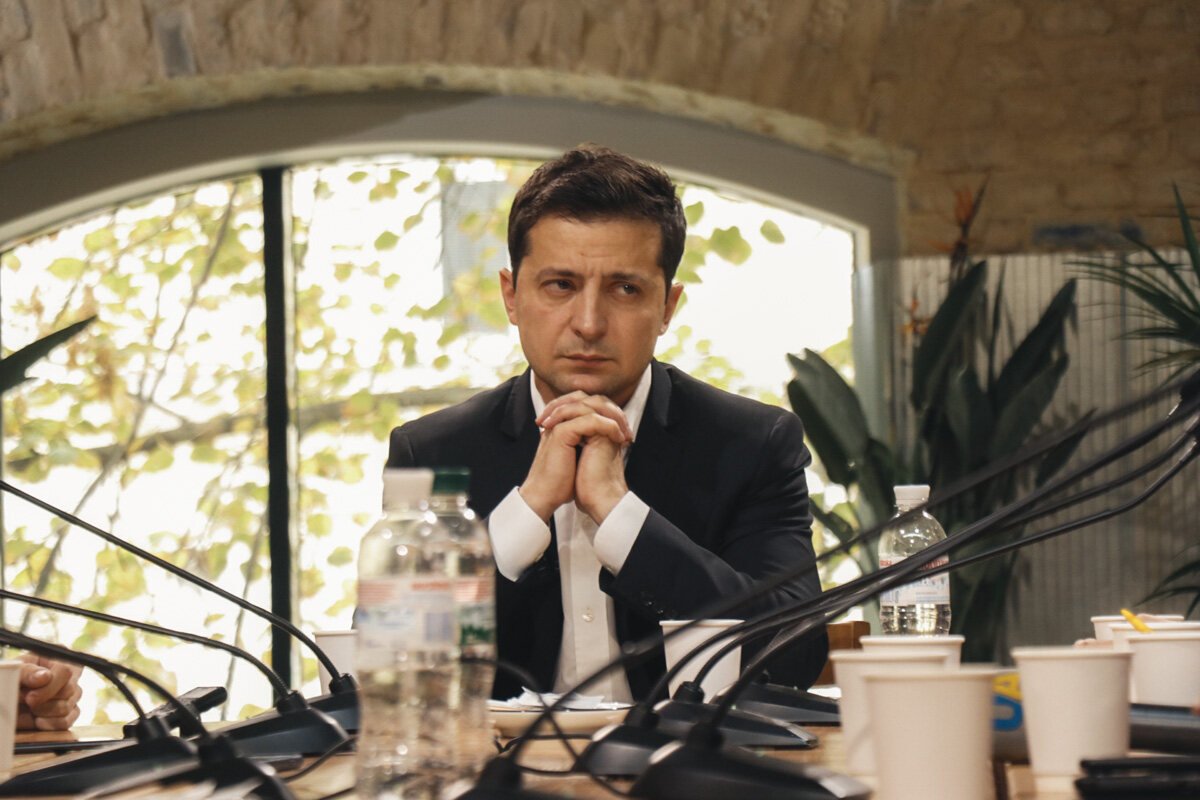 Социологи обвинили офис президента Зеленского в манипуляциях