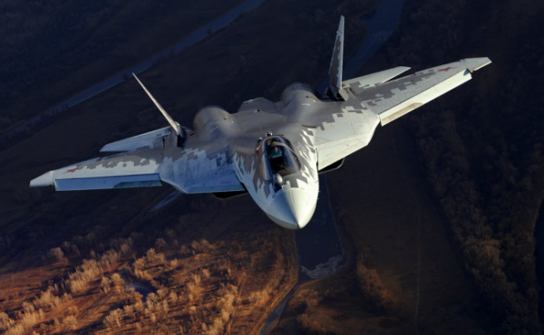 "У страха глаза велики": Над Киевом "засекли" русский Су-57