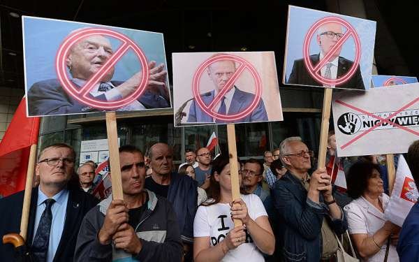 Польша: бой с Соросом еще не окончен