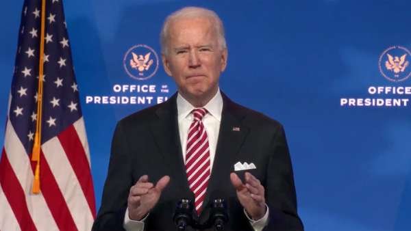 "Надо, чтобы русские поняли": Отключение от SWIFT больно ударит по Байдену - мнение экспертов