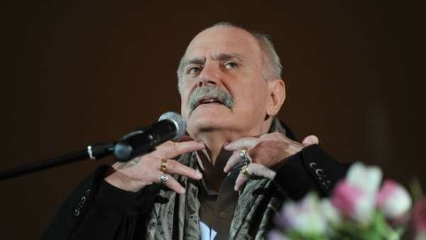 "И хрен с ним": Формула Никиты Михалкова заставила русских задуматься