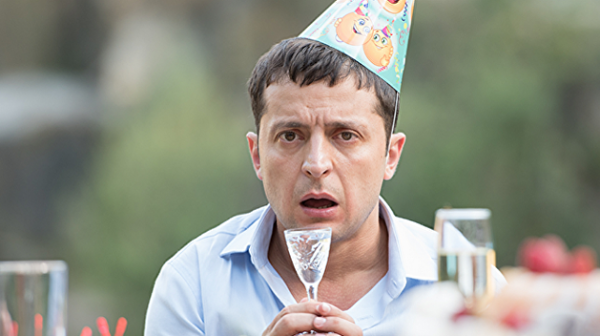 Зеленский и китайская вакцина. Очередное шоу с участием президента Украины