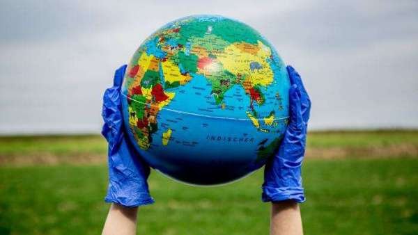 Запад готовится обвинить Россию в разработке коронавируса