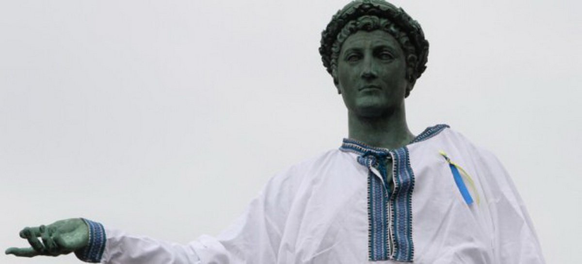 Одесса: Жемчужину у моря превращают в западенский рагулятник