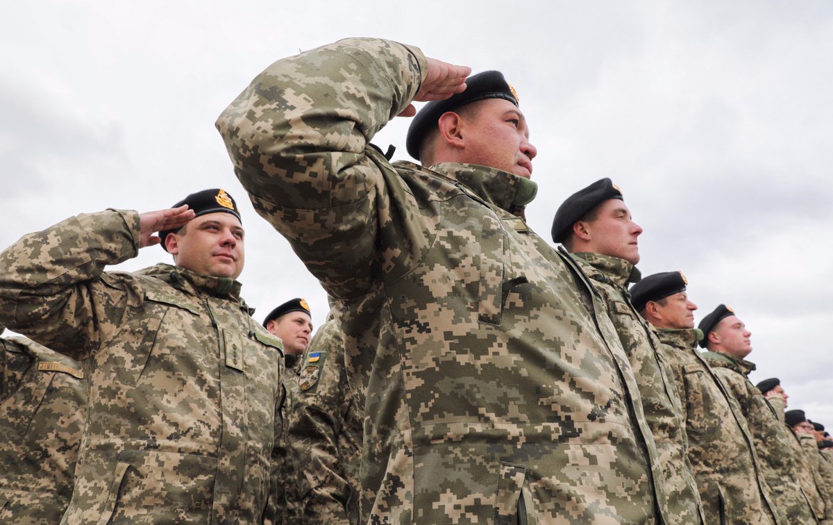 Украинская армия перешла на воинские звания НАТО