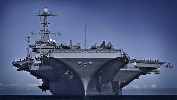 Авианосцы США из опоры флота превратились в бесполезные корабли