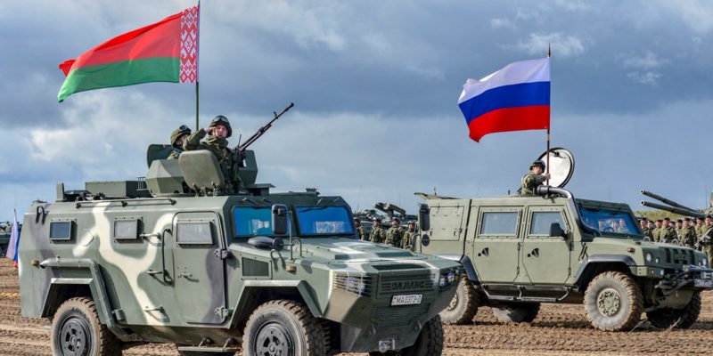 Военные учения: в одном окопе с Россией