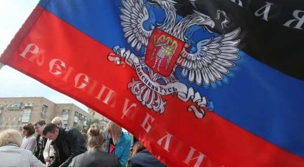 Киев в панике: в городе появились флаги ДНР и вооружённые люди