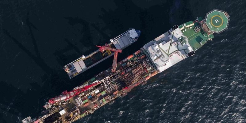 Военные Польши провели разведку над трубоукладчиками «Северного потока— 2»