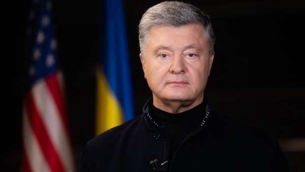 Порошенко потребовал введения миротворцев в Донбасс и "непрерывной осады Кремля"