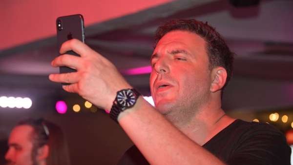 Виторган призвал детей "топить за Навального": "Сам я на морях, но..."