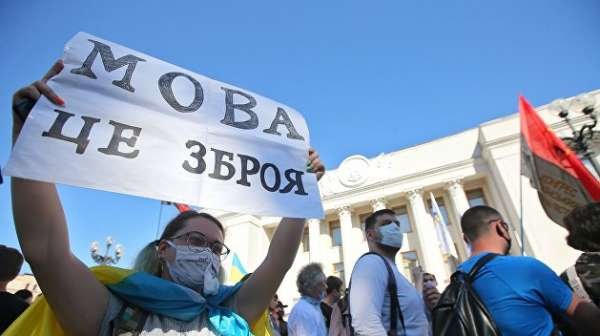 «Это плохо закончится»: соцсети о языковой войне на Украине