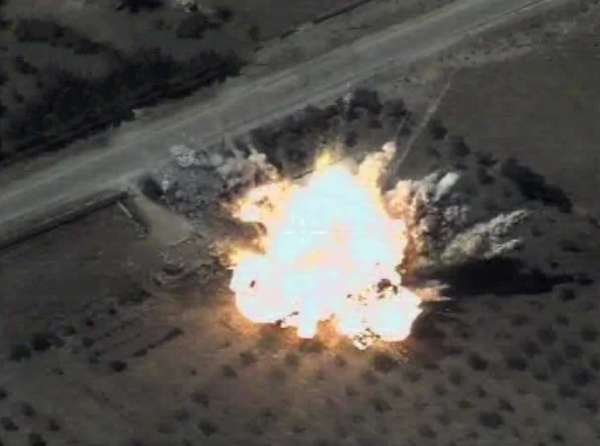 Мощнейшие взрывы! — ВКС России уничтожают тайные базы врага в Сирии