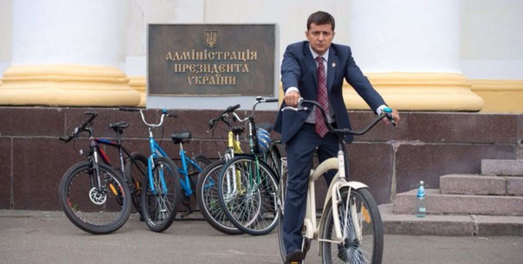 Россия могла бы оставить Украину без электричества и пересадить Зеленского на велосипед