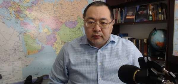 Беглый казах с помощью Украины намерен отжать 95 процентов территории России